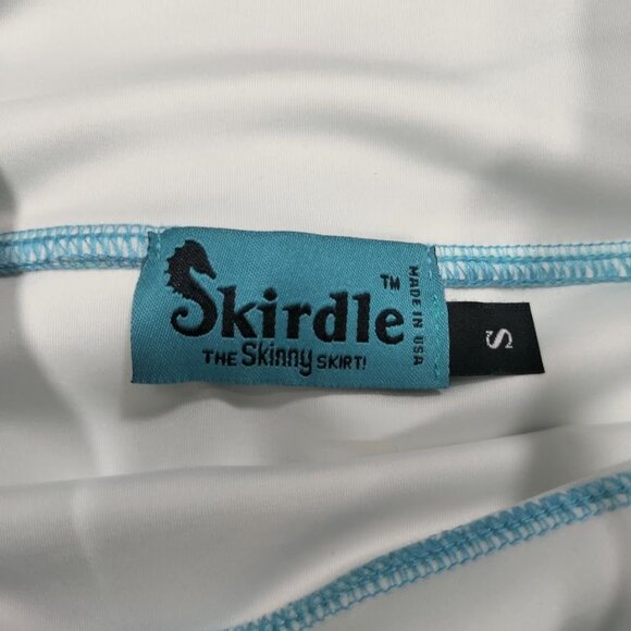 Skirdle "The Skinny Skirt" Classic Collection S Blue & Green Wave Pattern - Picture 6 of 12